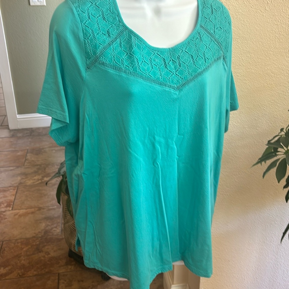 Short sleeve tshirt